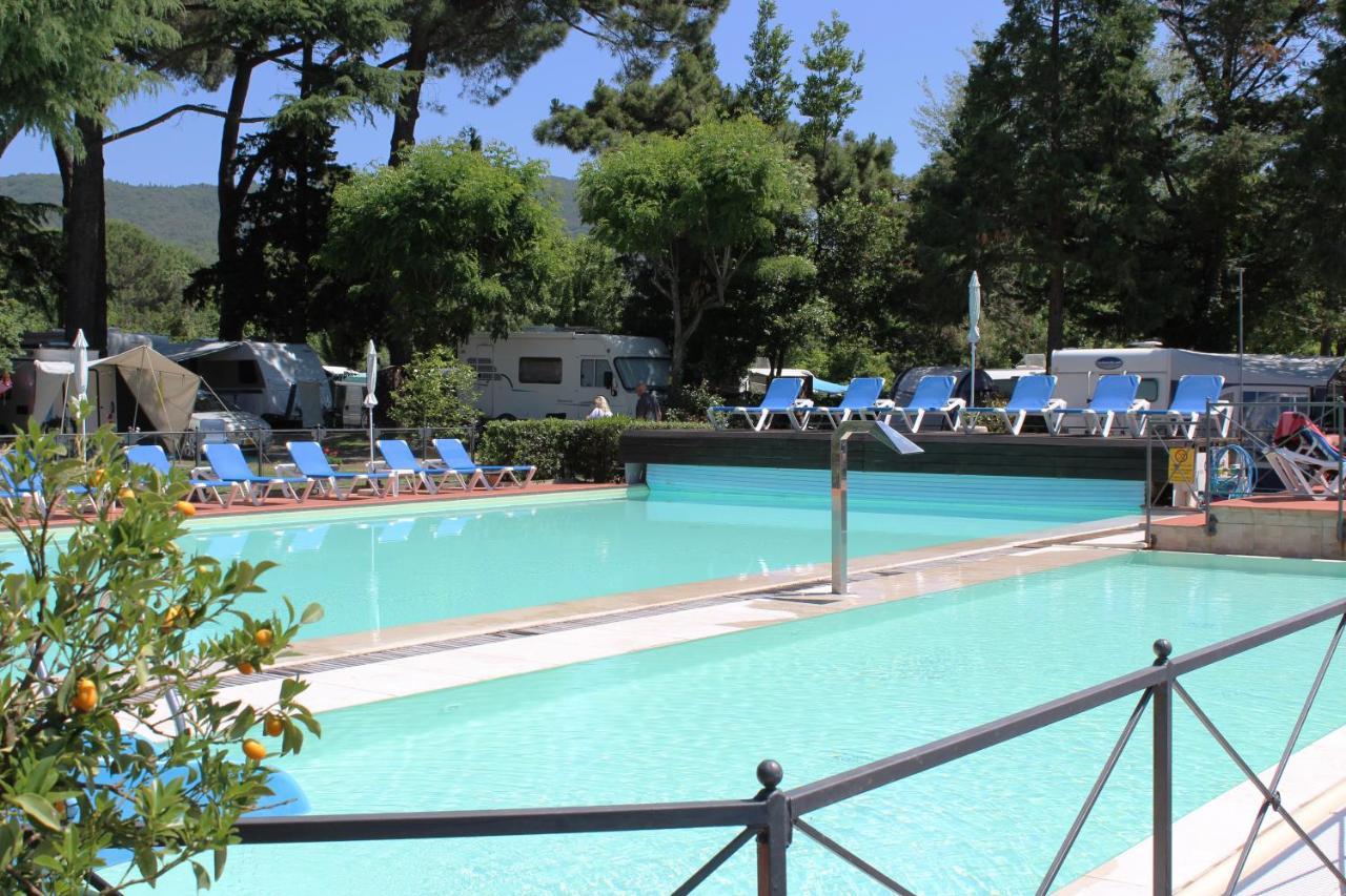 Hotel Kursaal Passignano sul Trasimeno Exterior foto