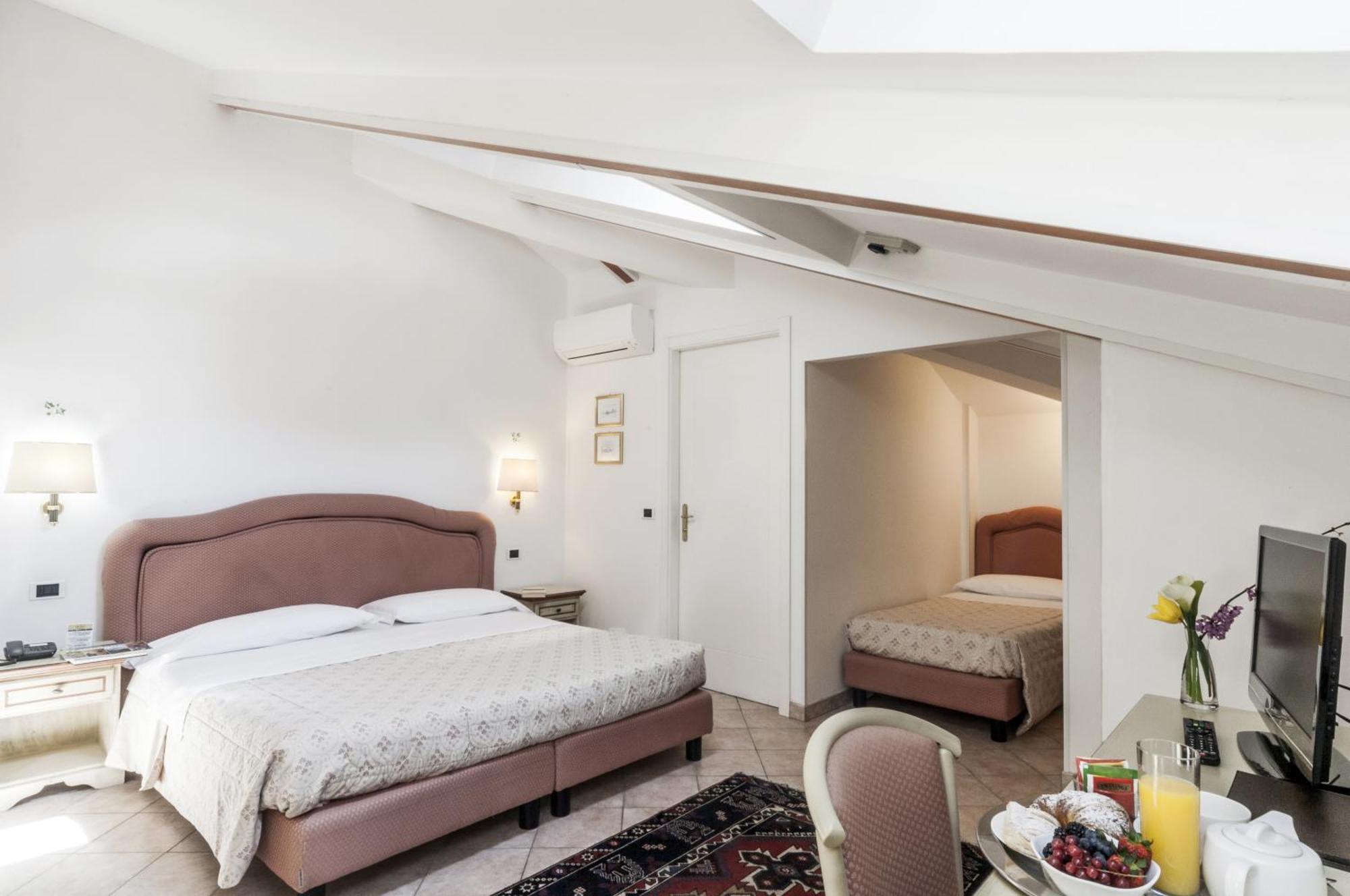 Hotel Kursaal Passignano sul Trasimeno Cameră foto